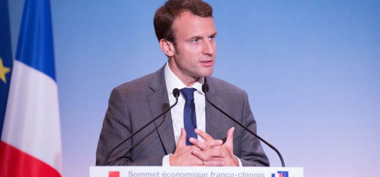 French president’s visit to China (I)